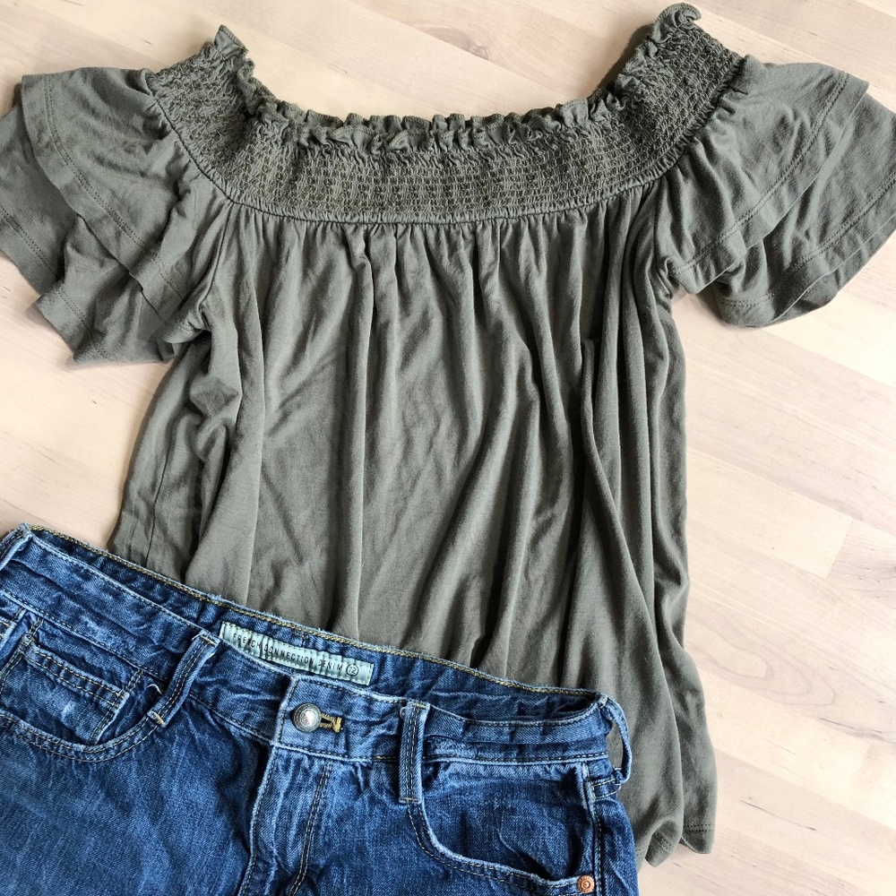 NWOT AE "Soft and Sexy" Off The Shoulder Top - Picture 4 of 7